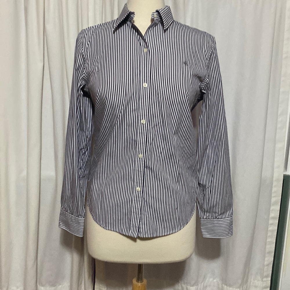 Ladies Lauren Ralph Lauren sz m “non iron”